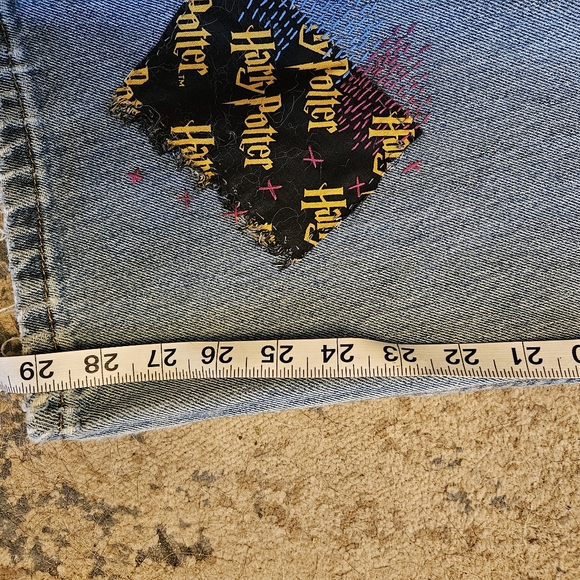 LEVIS Baggy Harry Potter Patched Embroidery ONE OF A KIND! - Picture 9 of 9